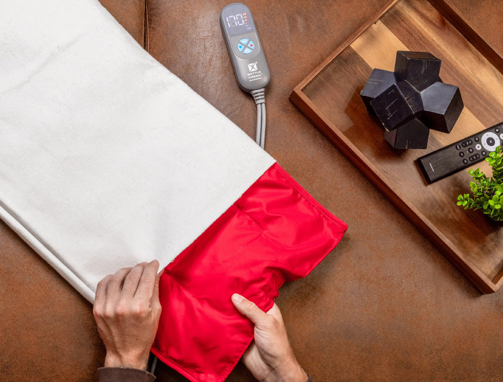 Thermophore Pro II Digital Moist Heat Therapy Pad laid out