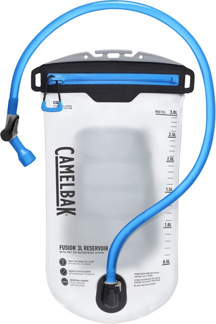 clear pouch with blue hose and bite valve, lettering Camelbak fusion 3L reservoir, markings 0.5L, 1.0L, 1.5L, 2.0L 2.50L and max fill 3.oL